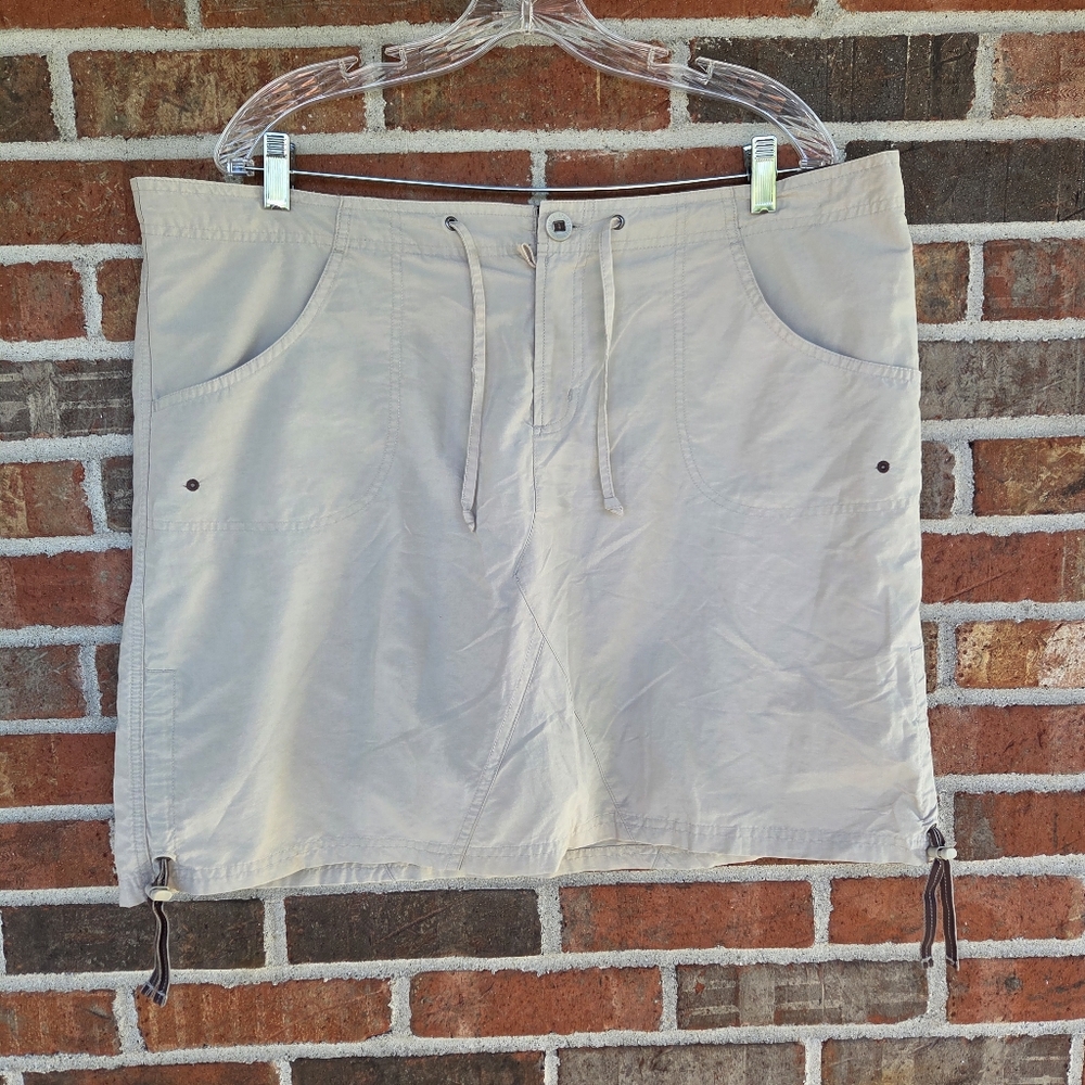Columbia Beige Drawstring Skort Size XL